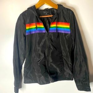 ⚫️ Black windbreaker pride themed in a size Medium